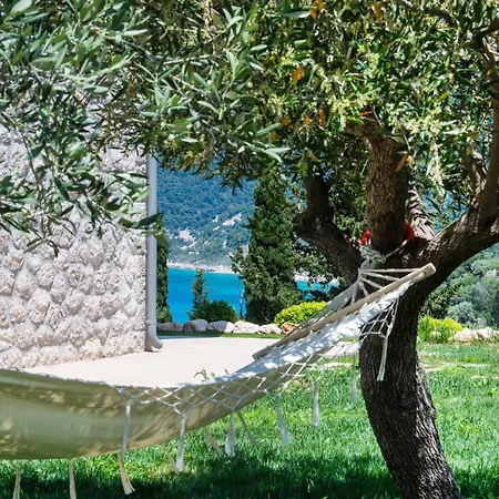Mylos Mountain Villas- Giorgio Áyios Nikítas