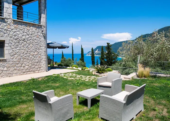 Mylos Mountain Villas- Giorgio * Áyios Nikítas