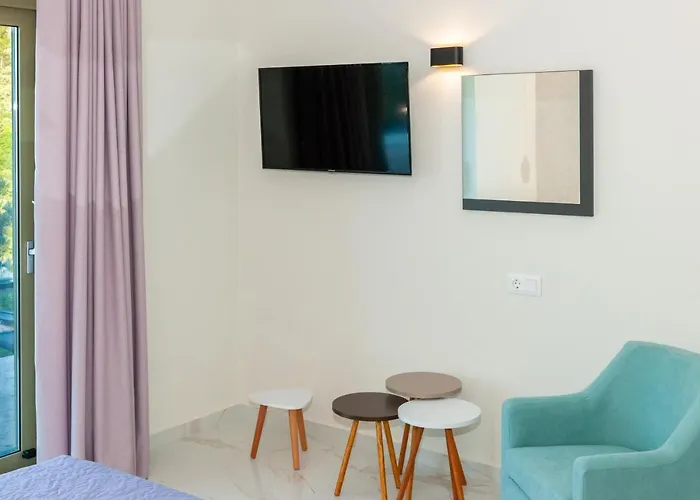 Mylos Mountain Villas- Giorgio Áyios Nikítas